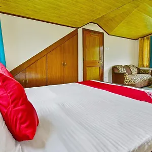 Hotel O Moksh