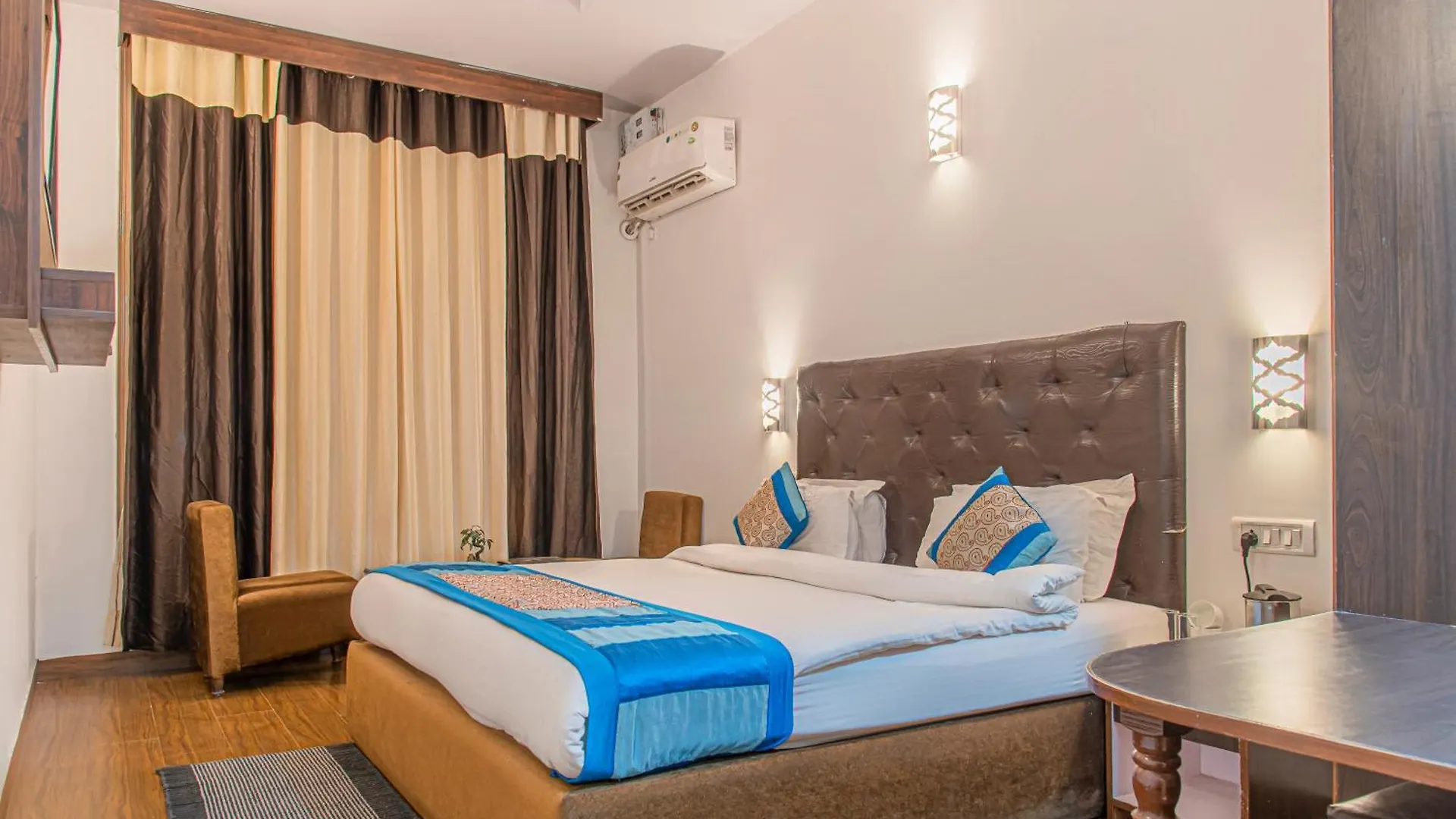 Hotel The Grand Madhushala Shimla 3*,  India